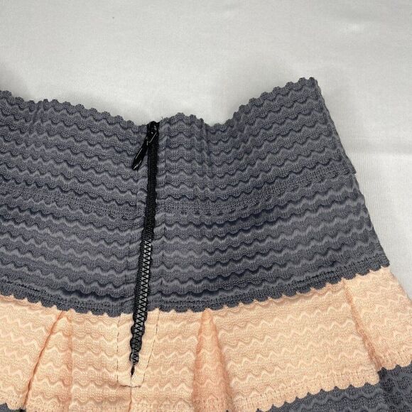 Anthropologie Girls From Savoy Scalloped Striped Ponte Skirt Pink/Grey - Picture 8 of 11